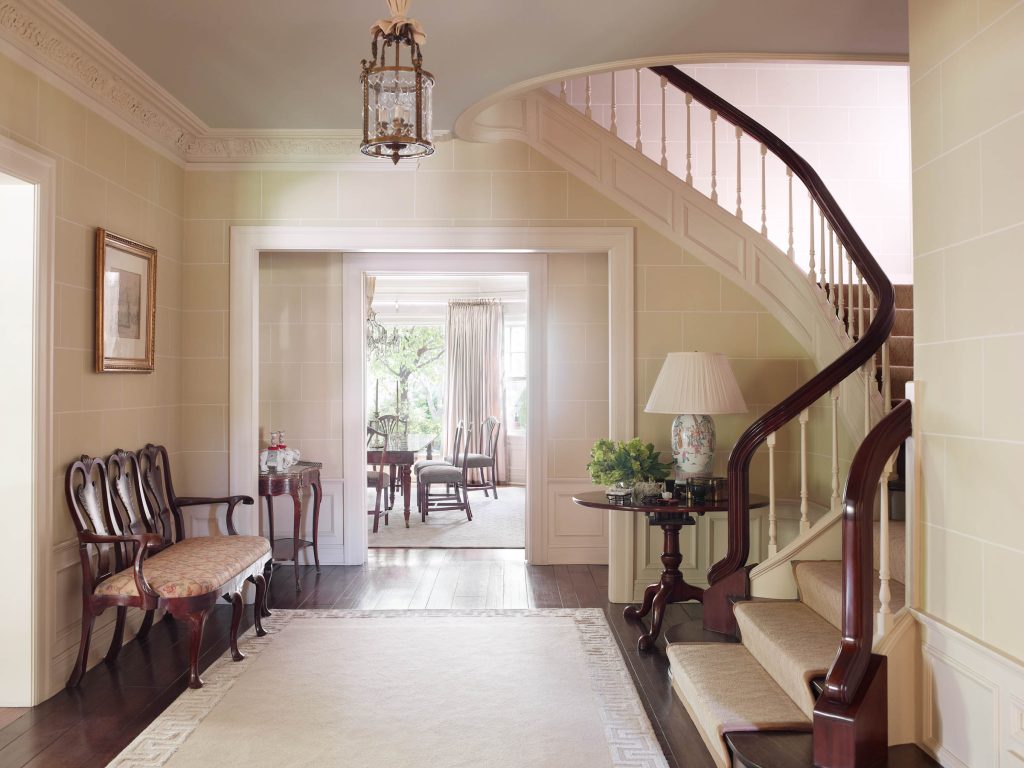 Windsor Square - Suzanne Rheinstein & Associates